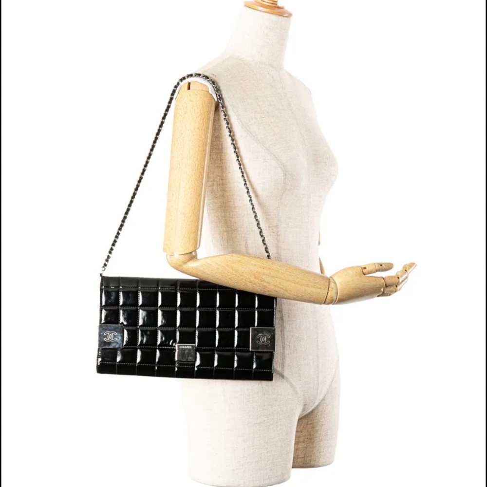 Chanel clutch/load shoulder bag chocolate bar